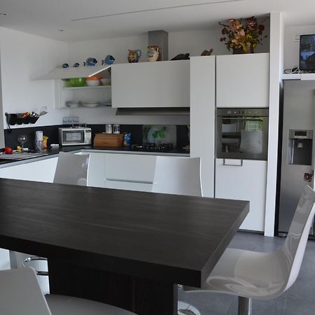Il Girasole Apartment Meina Phòng bức ảnh