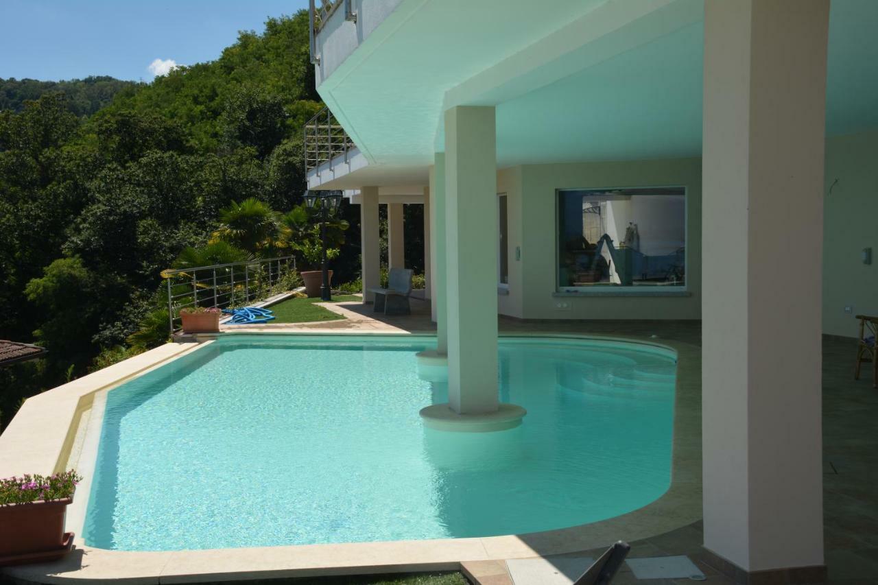 Il Girasole Apartment Meina Ngoại thất bức ảnh
